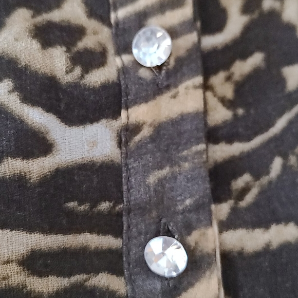 Twelve Layers Animal Print Tunic - Picture 5 of 14